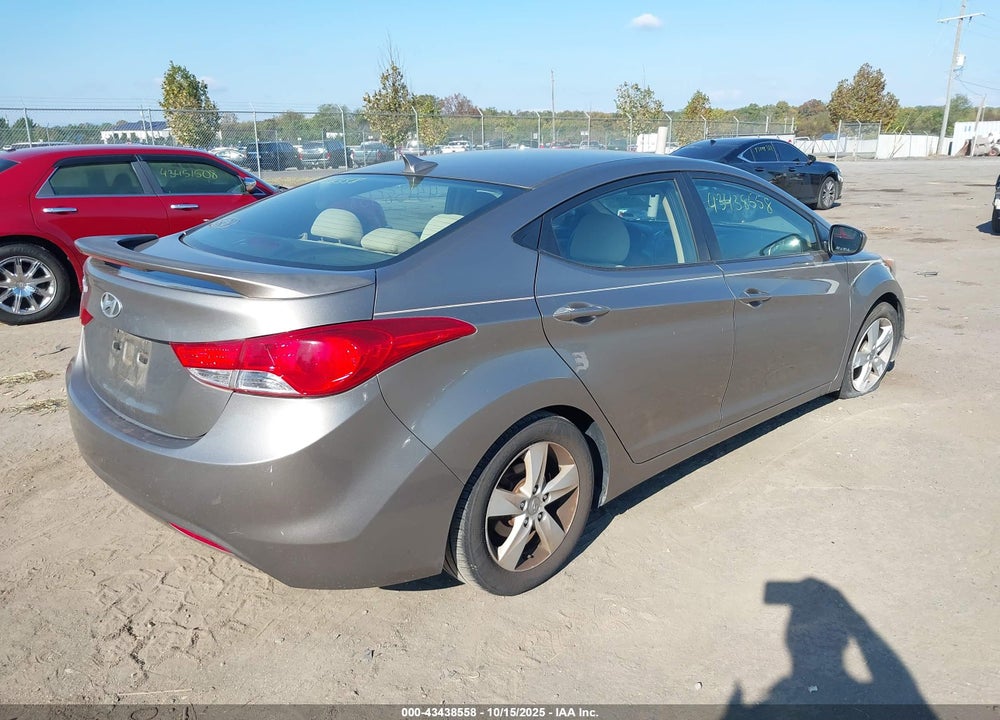 2013 HYUNDAI ELANTRA VIN: 5NPDH4AE1DH435744