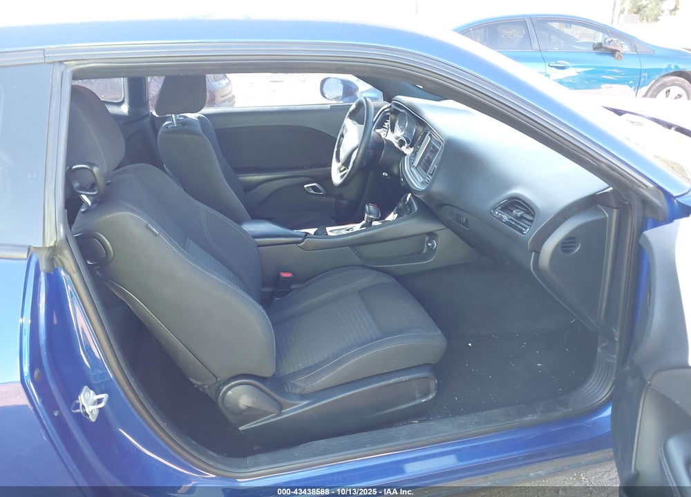 2019 DODGE CHALLENGER SXT VIN: 2C3CDZAG5KH530047
