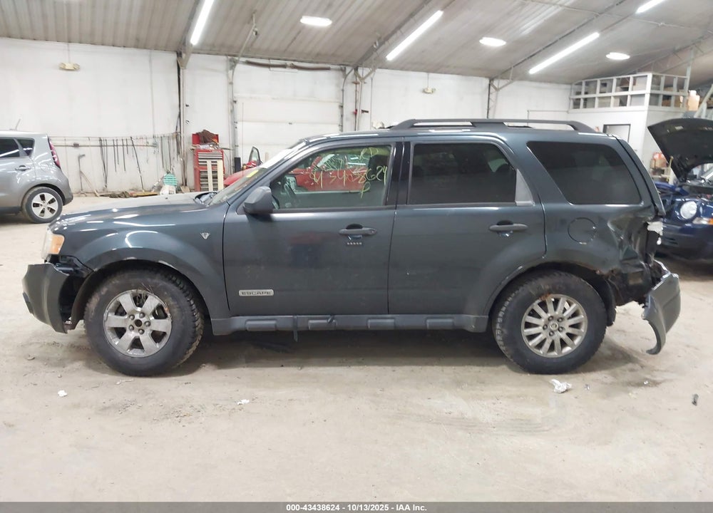 2008 FORD ESCAPE VIN: 1FMCU93198KA68562