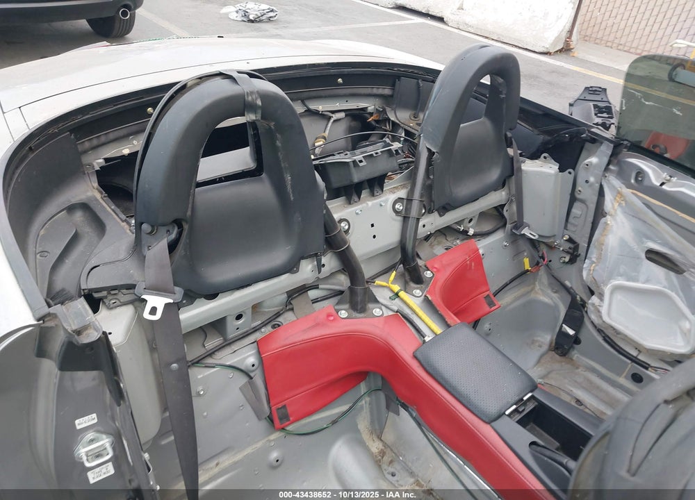 2005 HONDA S2000 VIN: JHMAP21405S008638