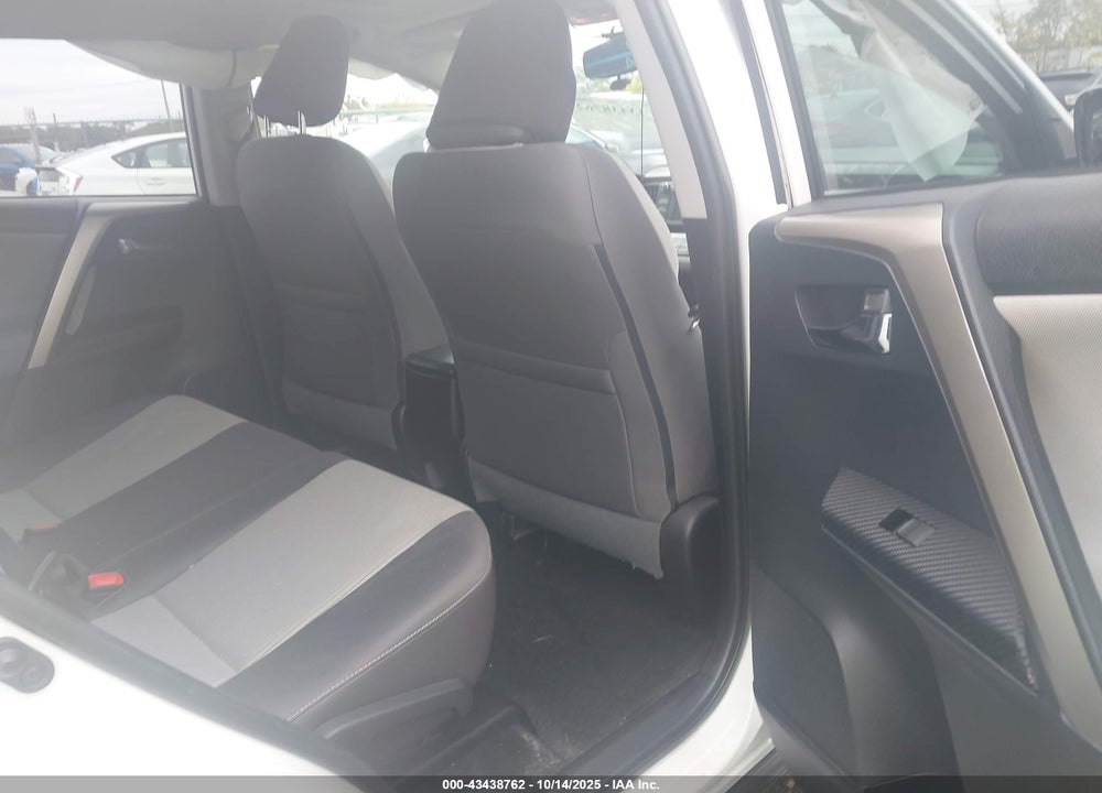 2014 TOYOTA RAV4 VIN: 2T3RFREV1EW166819