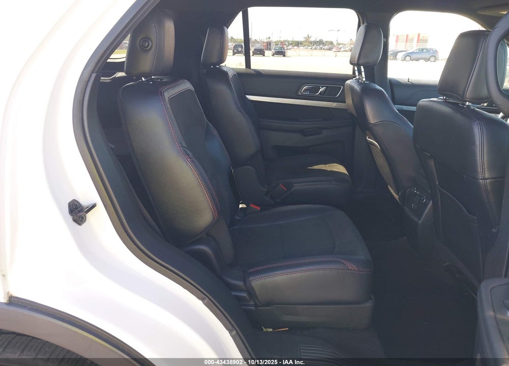 2019 FORD EXPLORER XLT VIN: 1FM5K7D8XKGA04281