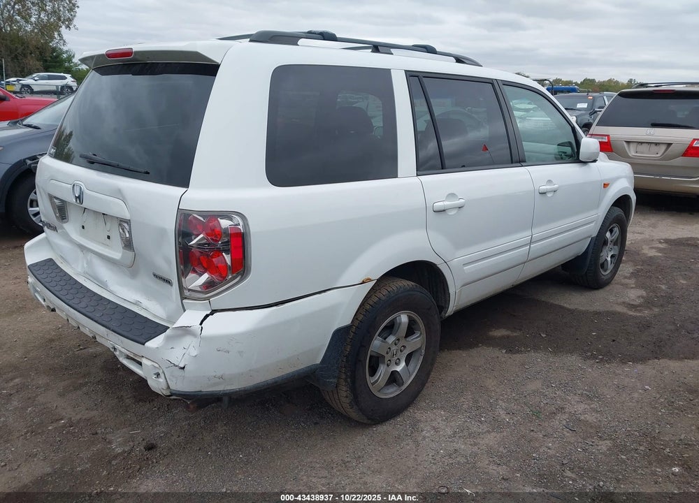 2006 HONDA PILOT VIN: 2HKYF186X6H537874