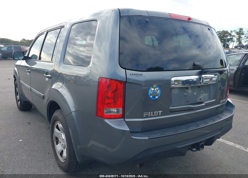 2013 HONDA PILOT LX VIN: 5FNYF4H24DB059915