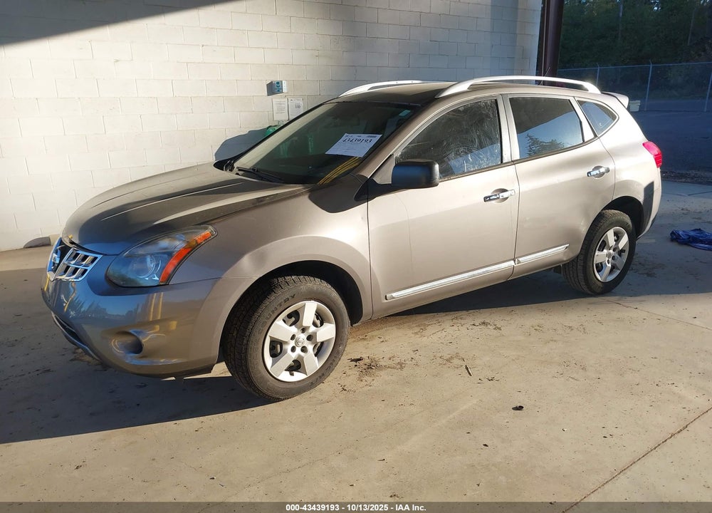 2015 NISSAN ROGUE VIN: JN8AS5MT1FW151598