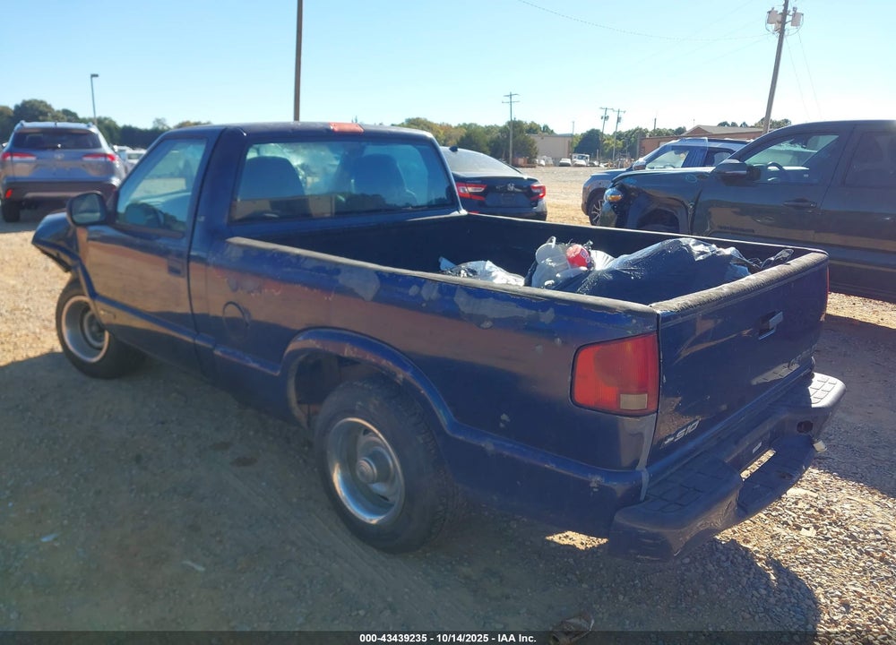 1998 CHEVROLET S-10 LS FLEETSIDE VIN: 1GCCS1447W8187449