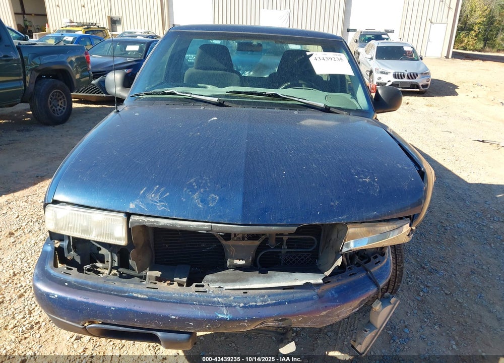 1998 CHEVROLET S-10 LS FLEETSIDE VIN: 1GCCS1447W8187449