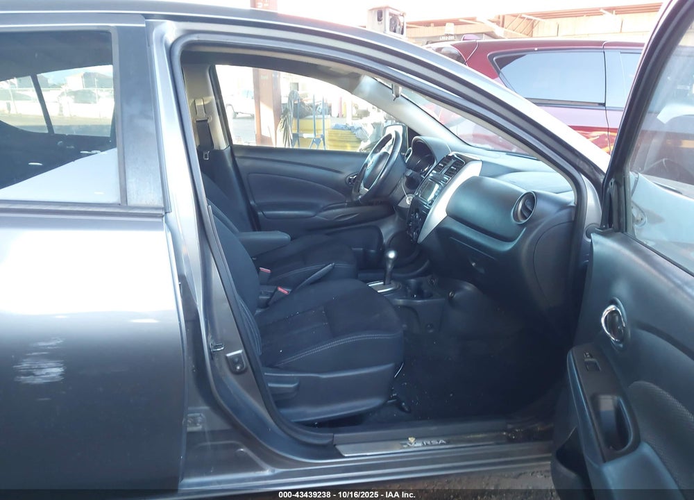 2017 NISSAN VERSA 1.6 SV VIN: 3N1CN7AP0HL803105