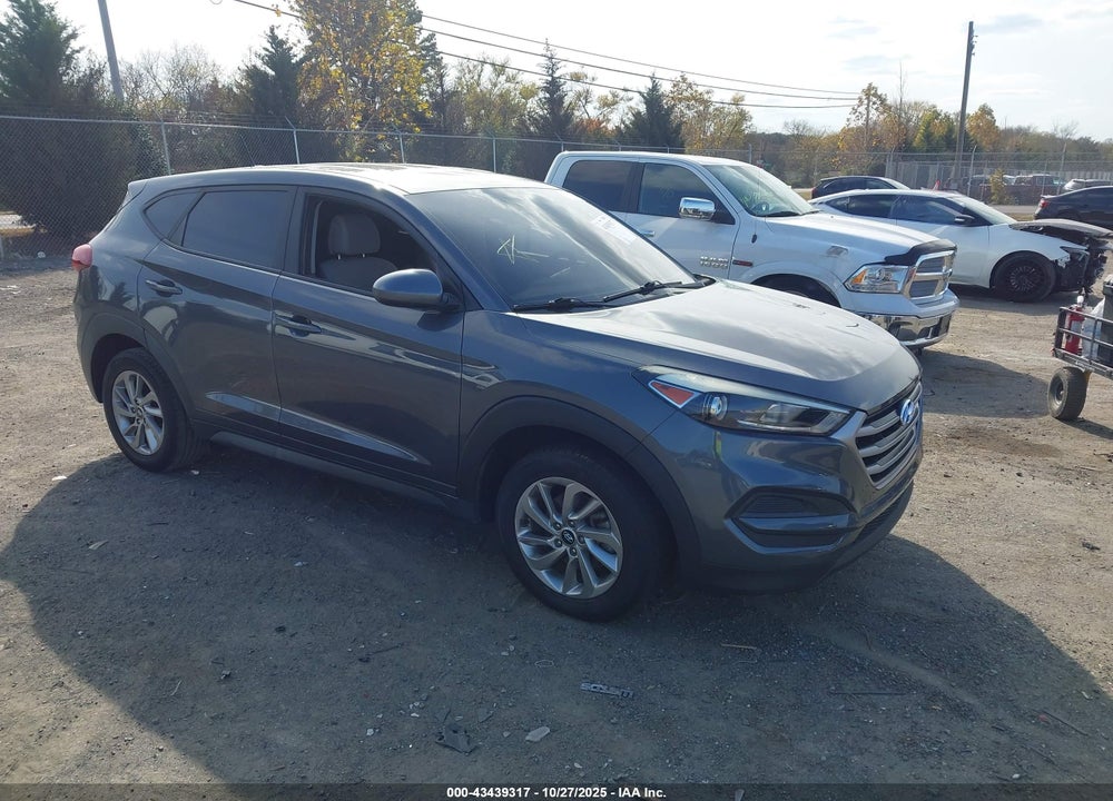 2017 HYUNDAI TUCSON SE VIN: KM8J23A48HU527382