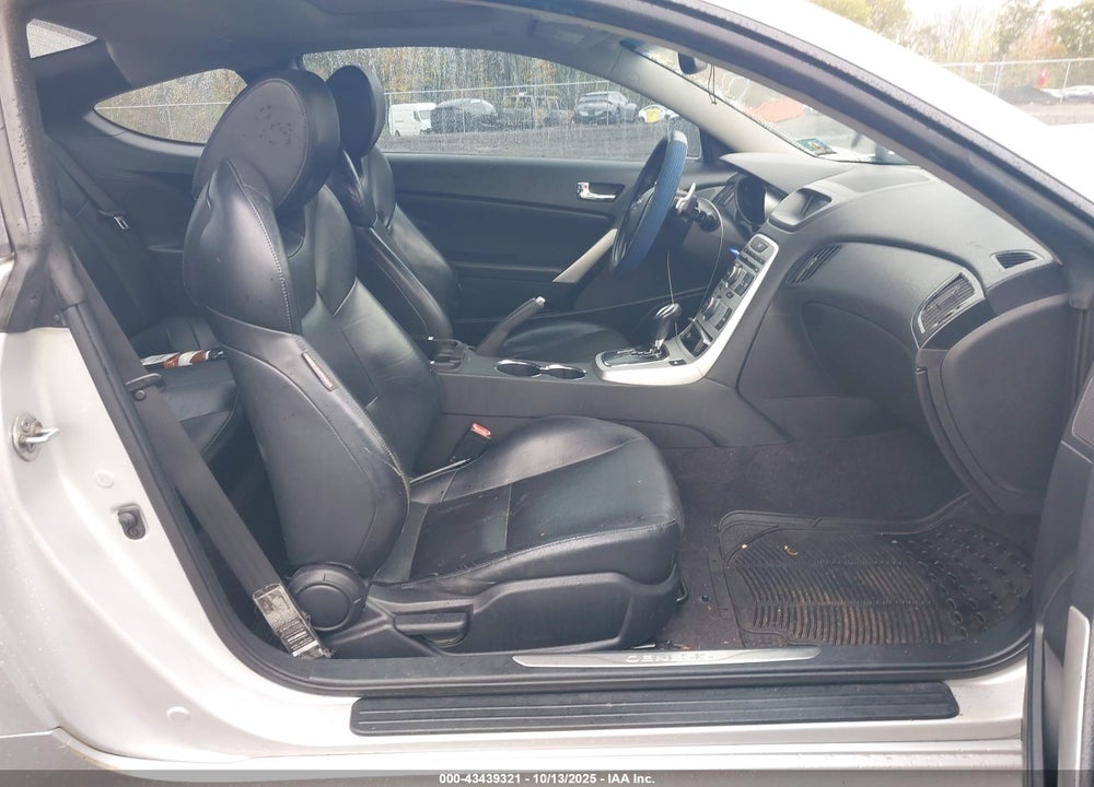 2010 HYUNDAI GENESIS 3.8 TRACK VIN: KMHHU6KH5AU021798