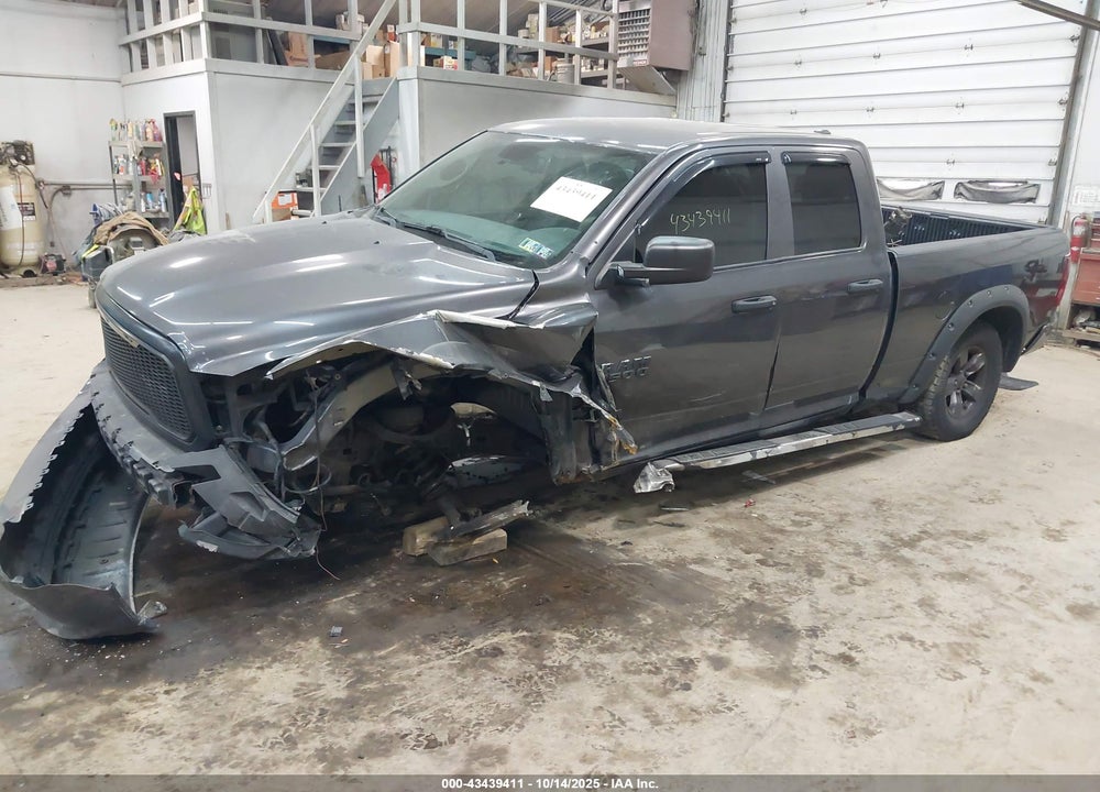 2016 RAM 1500 EXPRESS VIN: 1C6RR7FT7GS302611