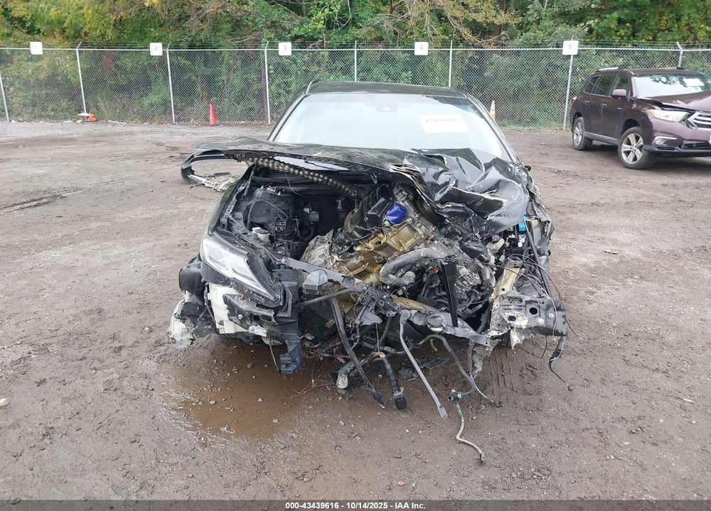2018 TOYOTA CAMRY VIN: 4T1B11HK7JU077102