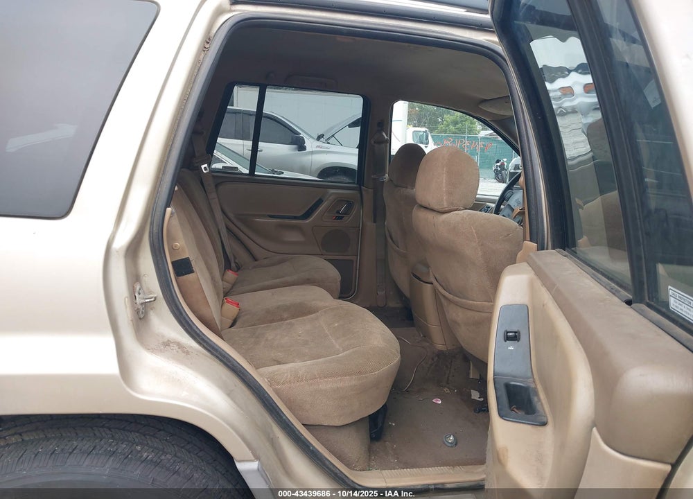 2000 JEEP GRAND CHEROKEE LAREDO VIN: 1J4GW48S7YC417985