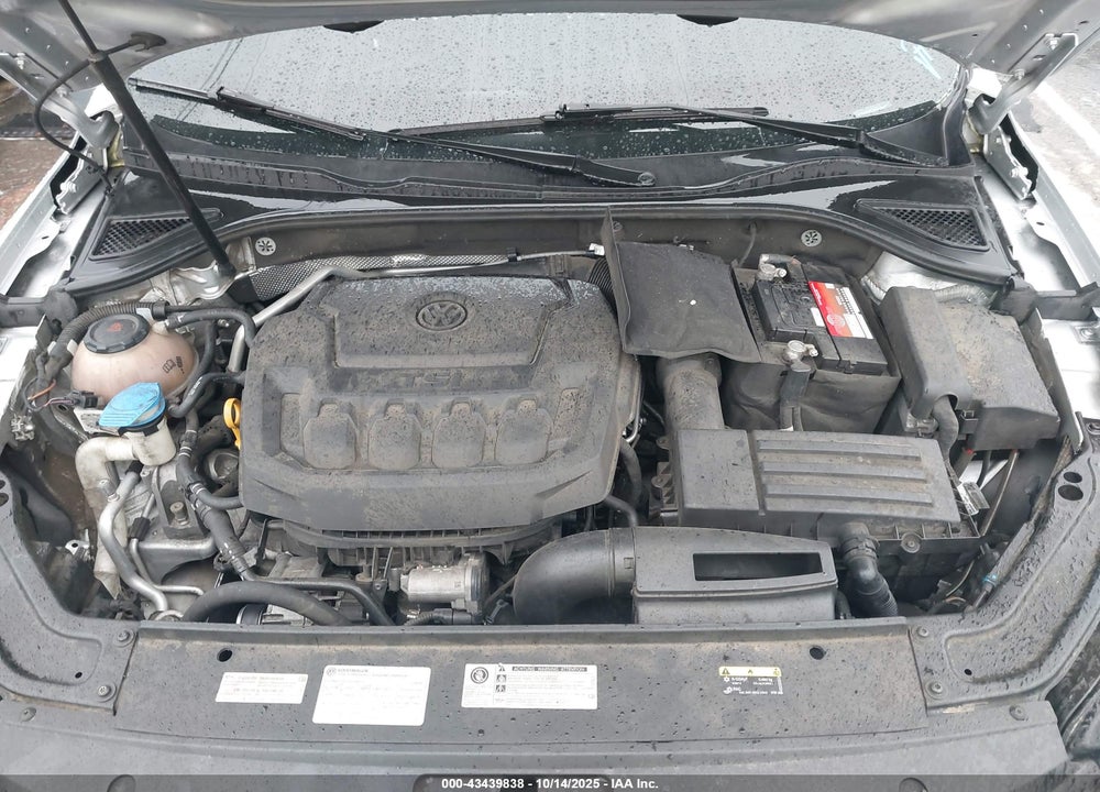 2018 VOLKSWAGEN PASSAT 2.0T R-LINE/2.0T S VIN: 1VWAA7A3XJC010888