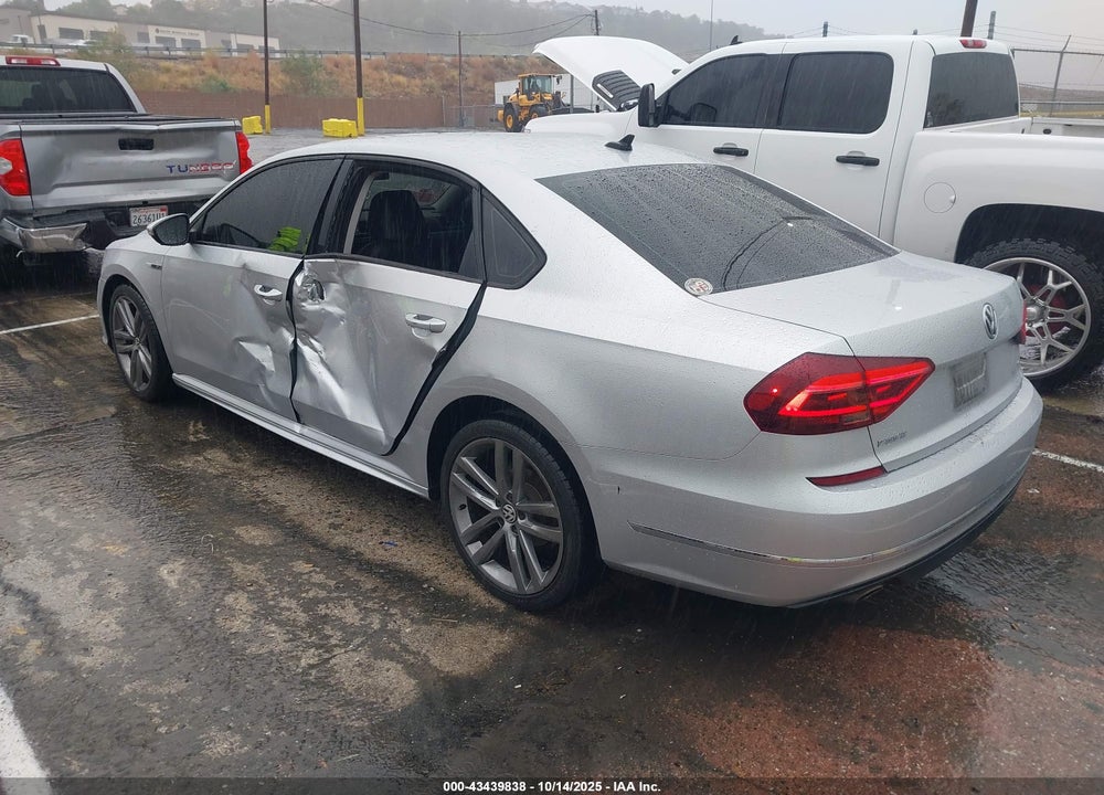 2018 VOLKSWAGEN PASSAT 2.0T R-LINE/2.0T S VIN: 1VWAA7A3XJC010888