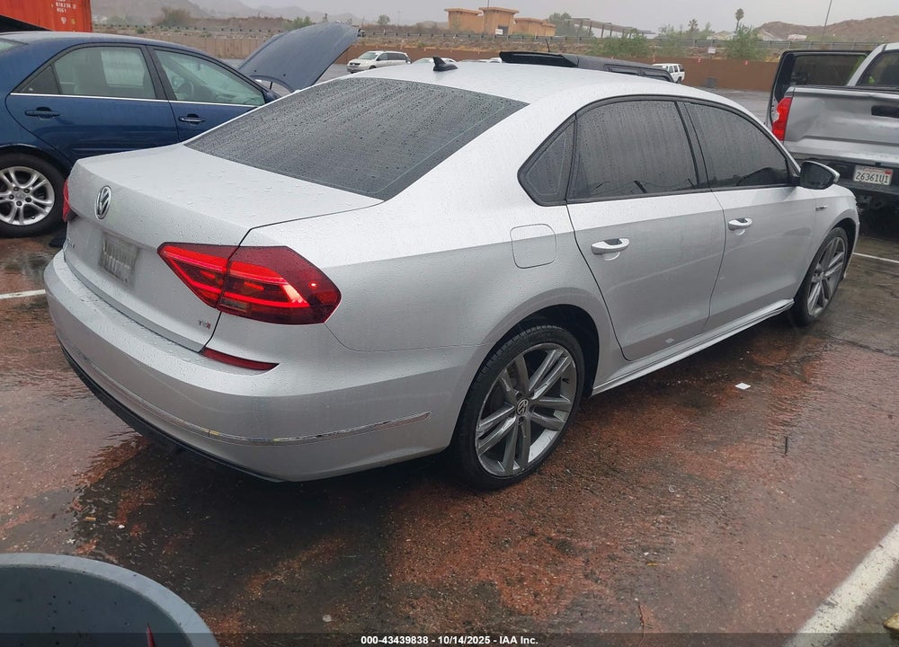 2018 VOLKSWAGEN PASSAT 2.0T R-LINE/2.0T S VIN: 1VWAA7A3XJC010888
