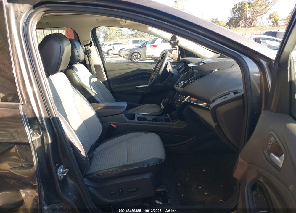 2017 FORD ESCAPE TITANIUM VIN: 1FMCU9J9XHUB10430