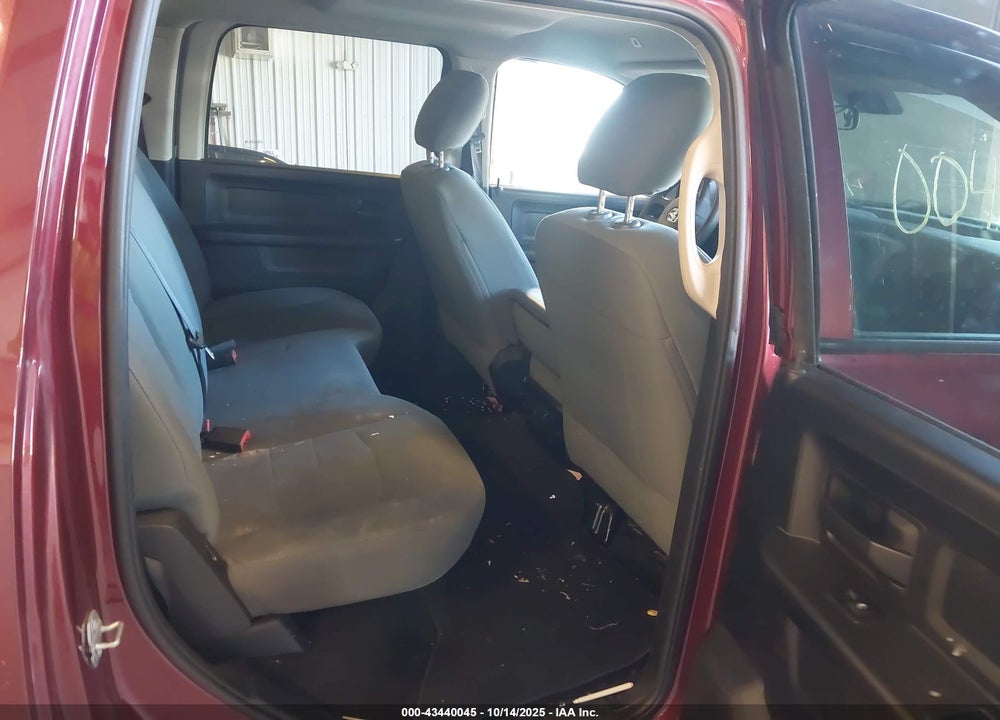 2017 RAM 1500 ST VIN: 3C6RR7KT2HG795905