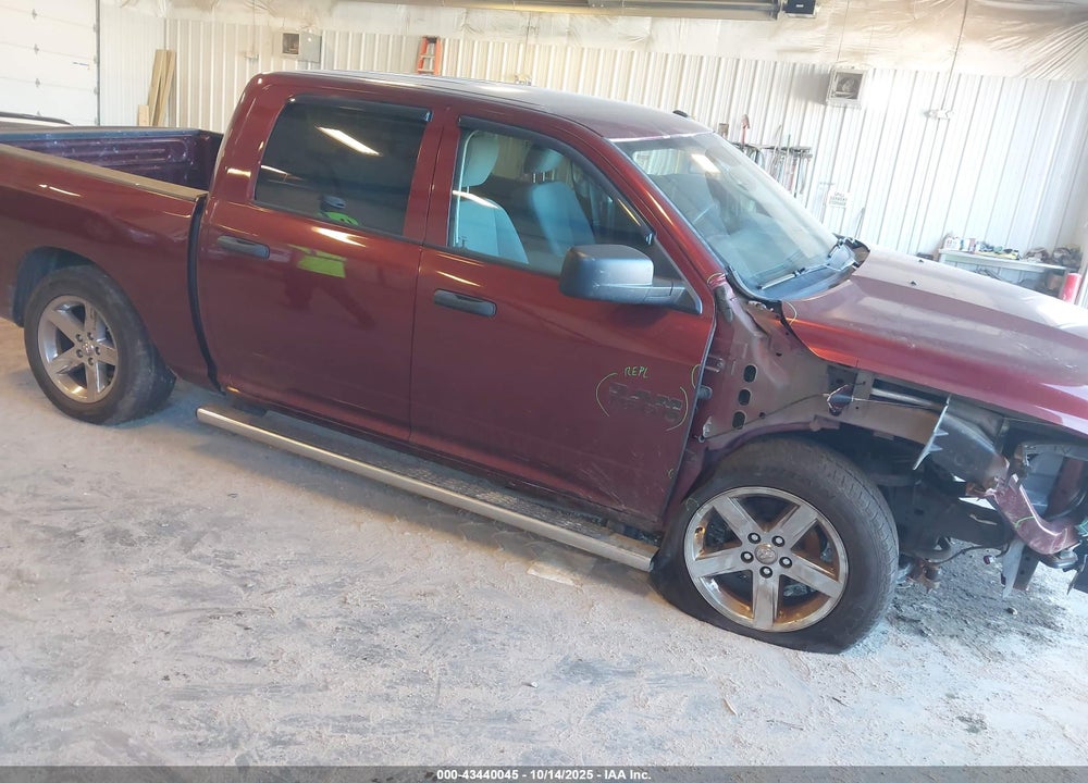 2017 RAM 1500 ST VIN: 3C6RR7KT2HG795905