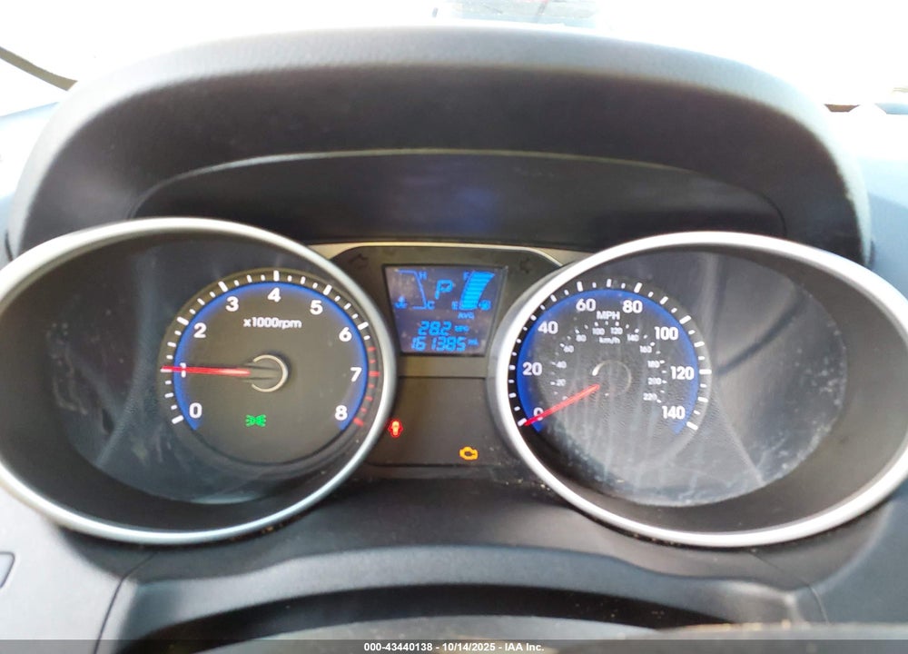 2015 HYUNDAI TUCSON SE VIN: KM8JU3AGXFU050794