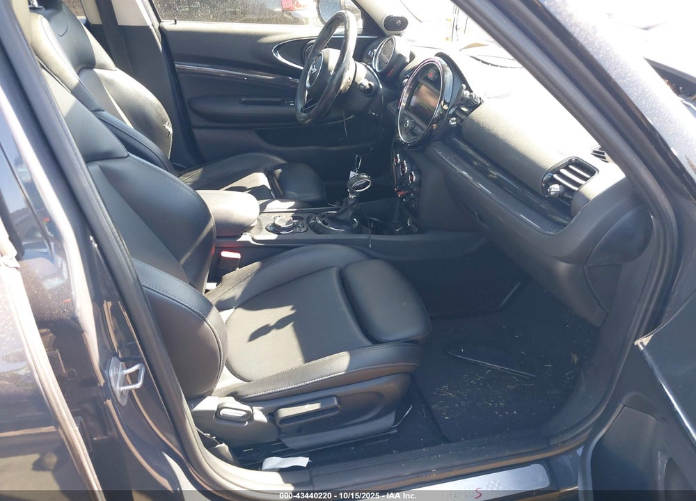 2016 MINI COOPER CLUBMAN VIN: WMWLN9C5XG2B31106