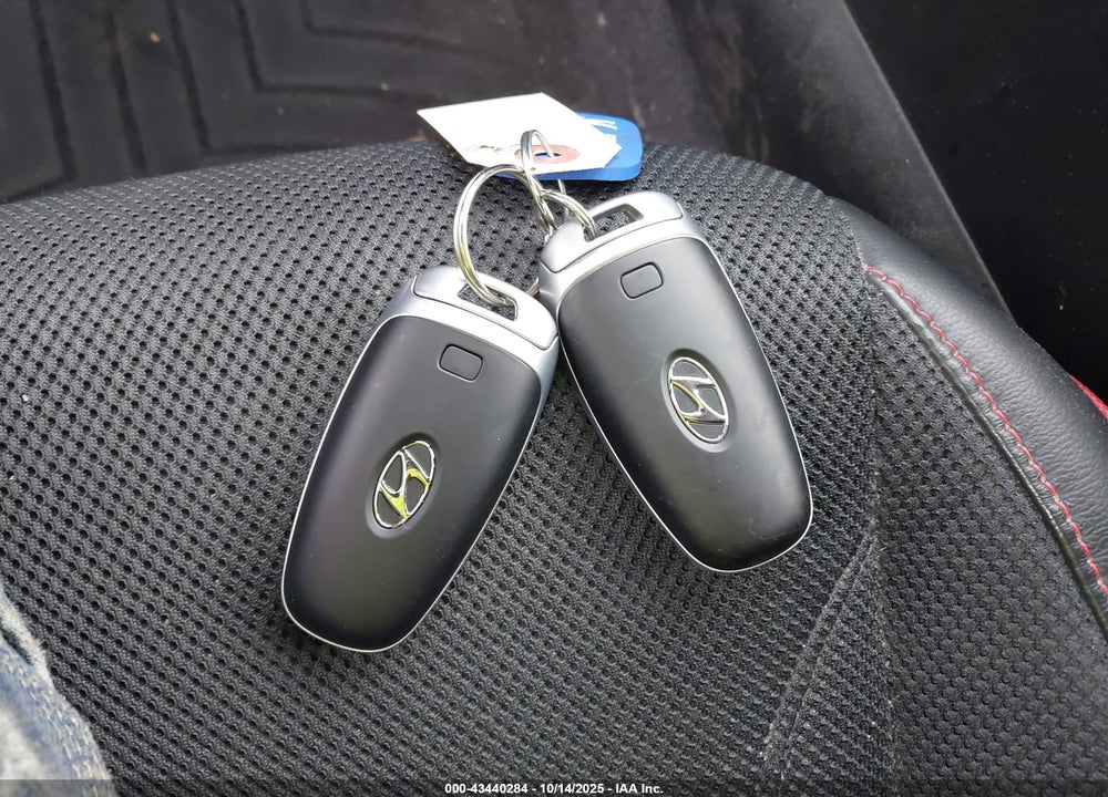 2023 HYUNDAI TUCSON VIN: KM8JFCAE2PU212623