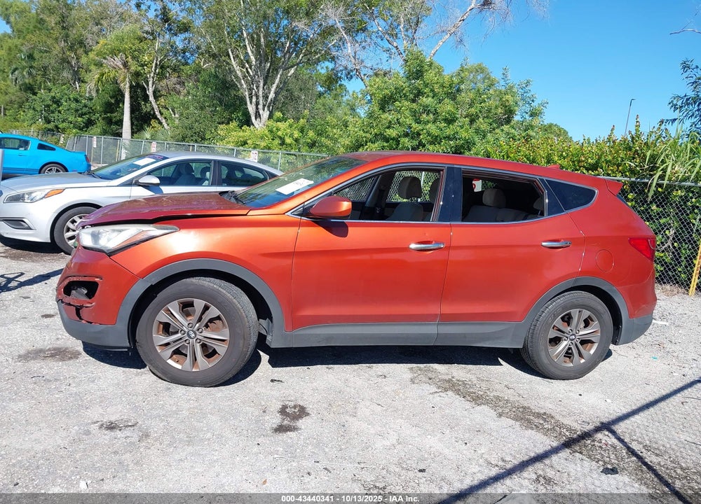 2016 HYUNDAI SANTA FE VIN: 5XYZT3LB5GG322456