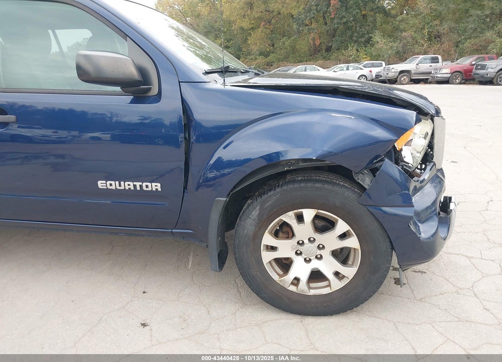 2011 SUZUKI EQUATOR SPORT VIN: 5Z61D0FV8BC427103