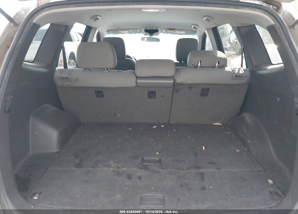 2010 HYUNDAI SANTA FE GLS VIN: 5NMSGDAB0AH364111