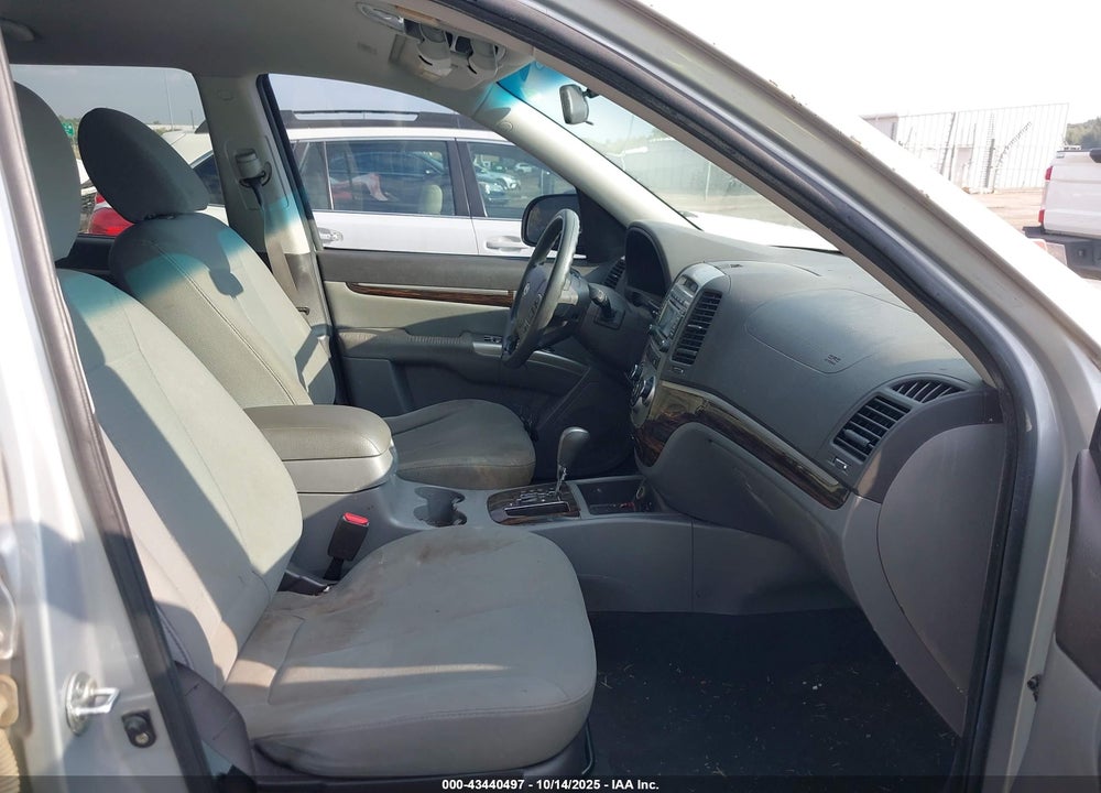 2010 HYUNDAI SANTA FE GLS VIN: 5NMSGDAB0AH364111