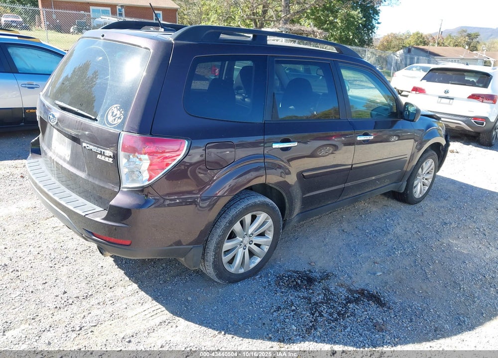 2013 SUBARU FORESTER VIN: JF2SHAECXDH400392