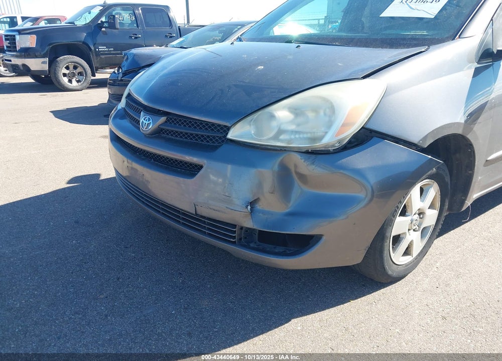 2004 TOYOTA SIENNA LE VIN: 5TDZA23C44S218144
