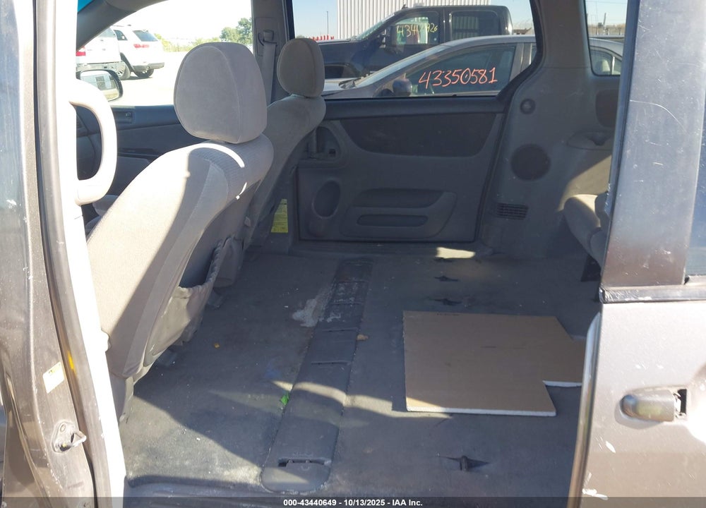 2004 TOYOTA SIENNA LE VIN: 5TDZA23C44S218144