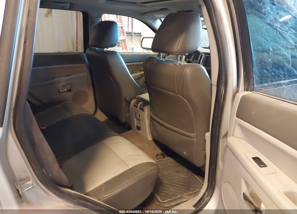 2008 JEEP GRAND CHEROKEE LIMITED VIN: 1J8HR58N58C212126