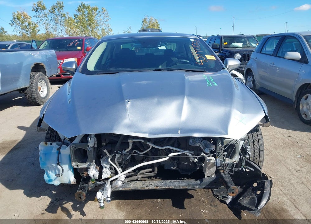 2020 FORD FUSION VIN: 3FA6P0HD4LR197990