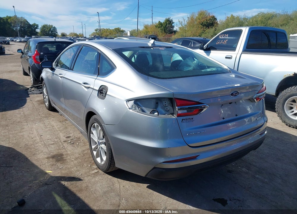 2020 FORD FUSION VIN: 3FA6P0HD4LR197990