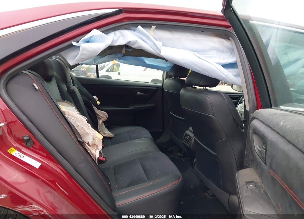 2016 TOYOTA CAMRY VIN: 4T1BK1FK0GU574226