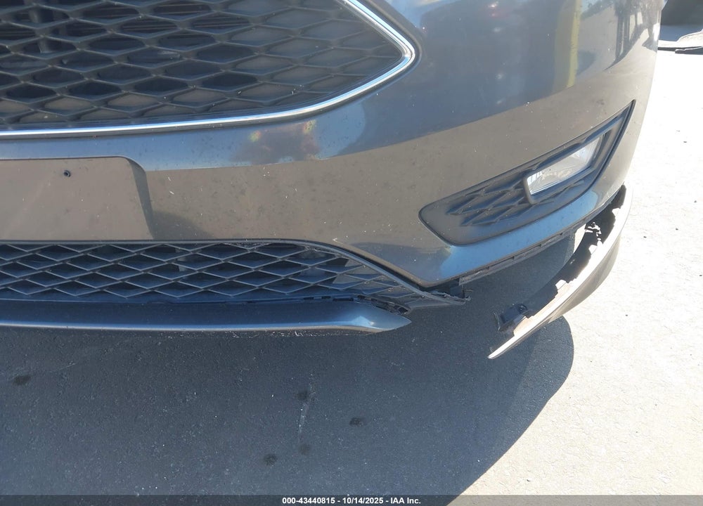 2015 FORD FOCUS VIN: 1FADP3F24FL339073
