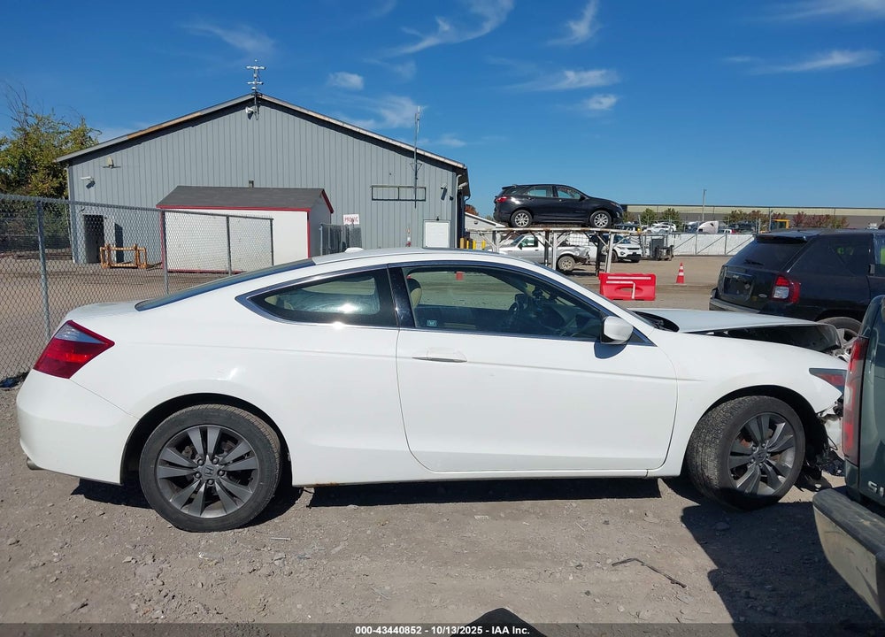 2010 HONDA ACCORD 2.4 EX-L VIN: 1HGCS1B8XAA012315