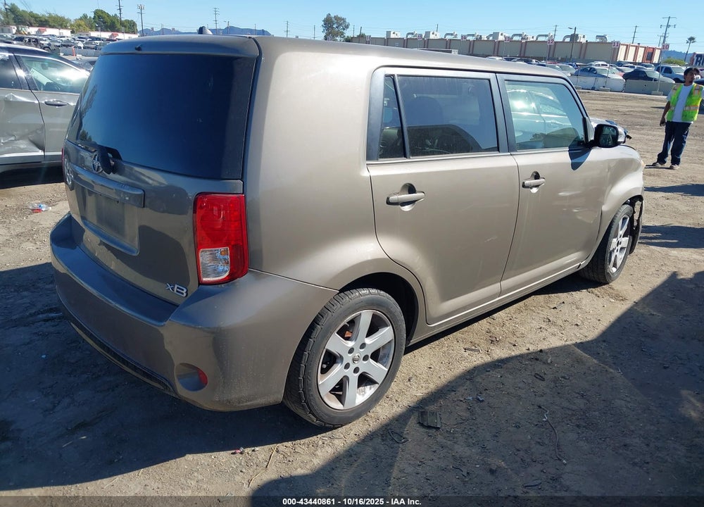 2014 SCION XB VIN: JTLZE4FE3EJ054000