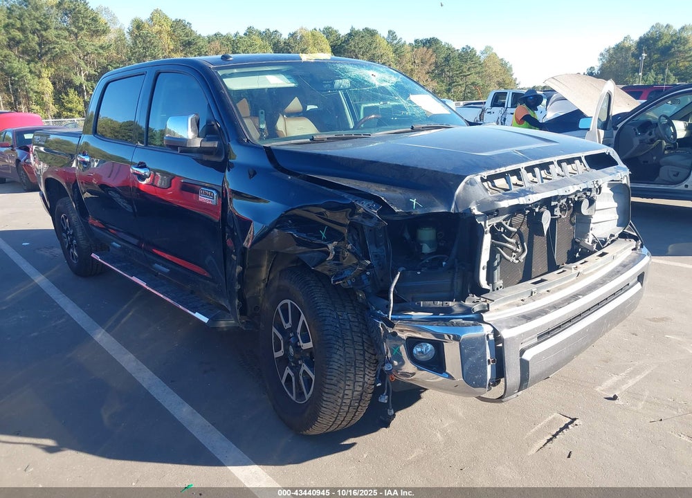 2018 TOYOTA TUNDRA 1794 5.7L V8 VIN: 5TFAW5F16JX727023