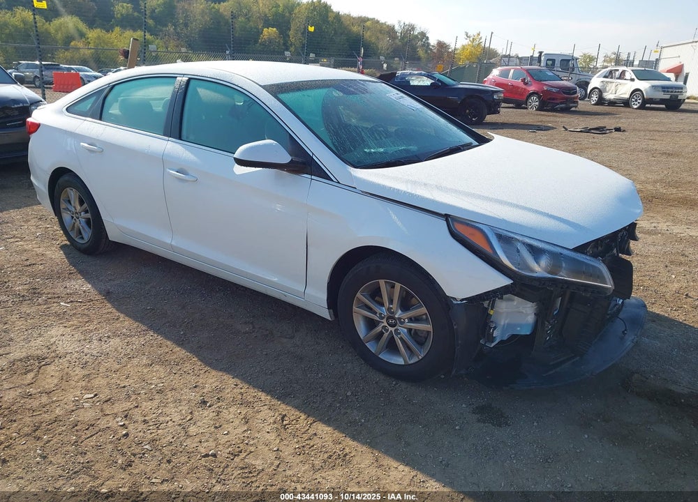2017 HYUNDAI SONATA VIN: 5NPE24AF0HH589057