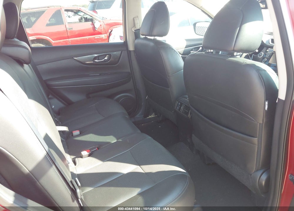 2016 NISSAN ROGUE SL VIN: 5N1AT2MT6GC762149