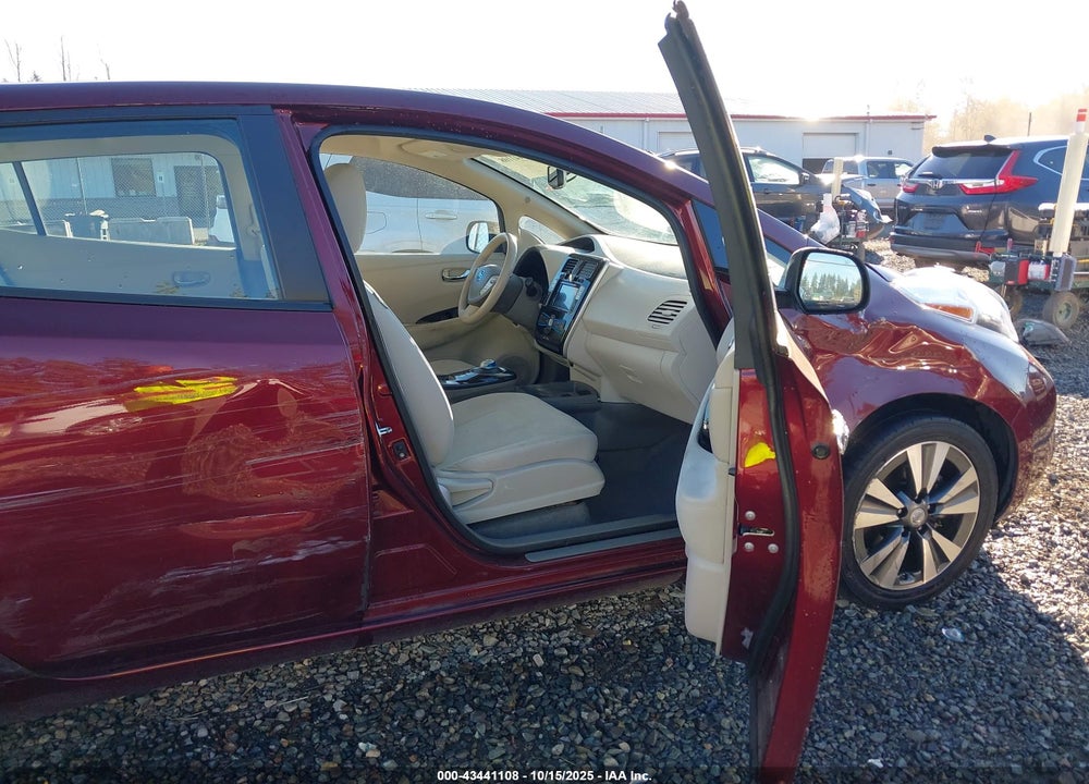 2016 NISSAN LEAF SV VIN: 1N4BZ0CP8GC301069