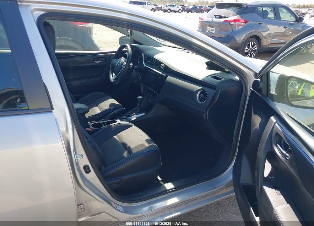 2017 TOYOTA COROLLA SE VIN: 5YFBURHE2HP579804