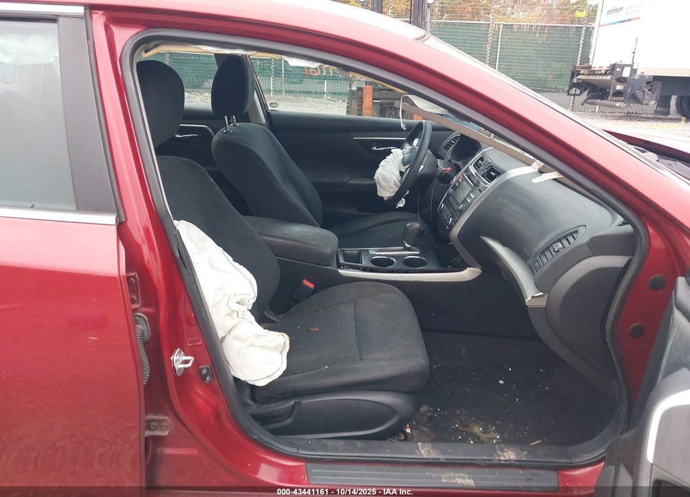 2015 NISSAN ALTIMA VIN: 1N4AL3AP9FC237785
