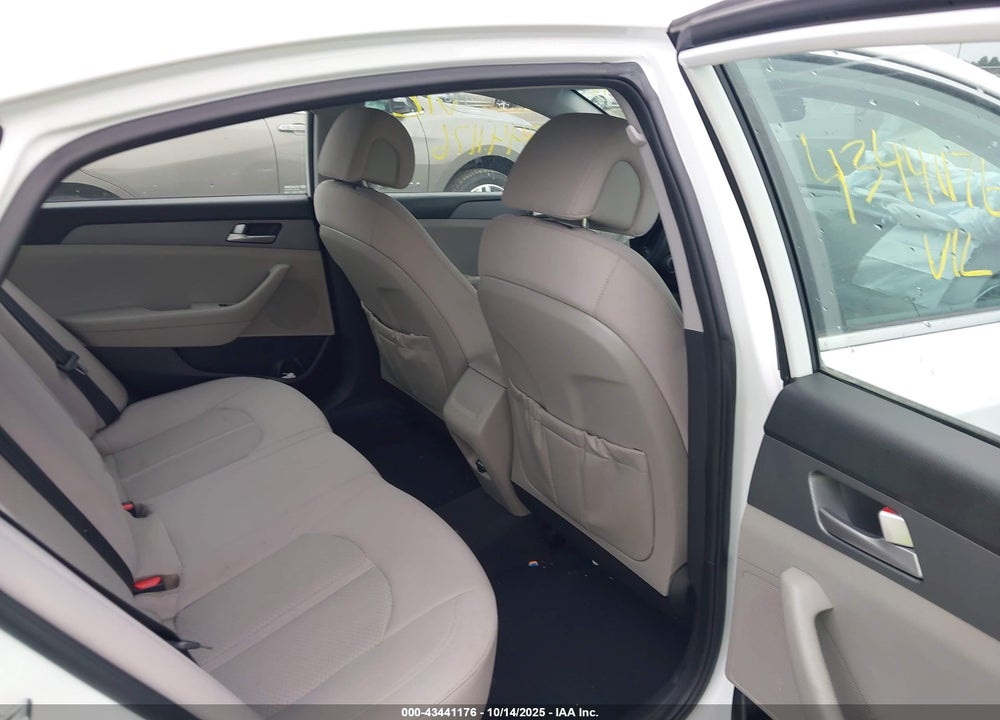 2017 HYUNDAI SONATA VIN: 5NPE24AF2HH570610