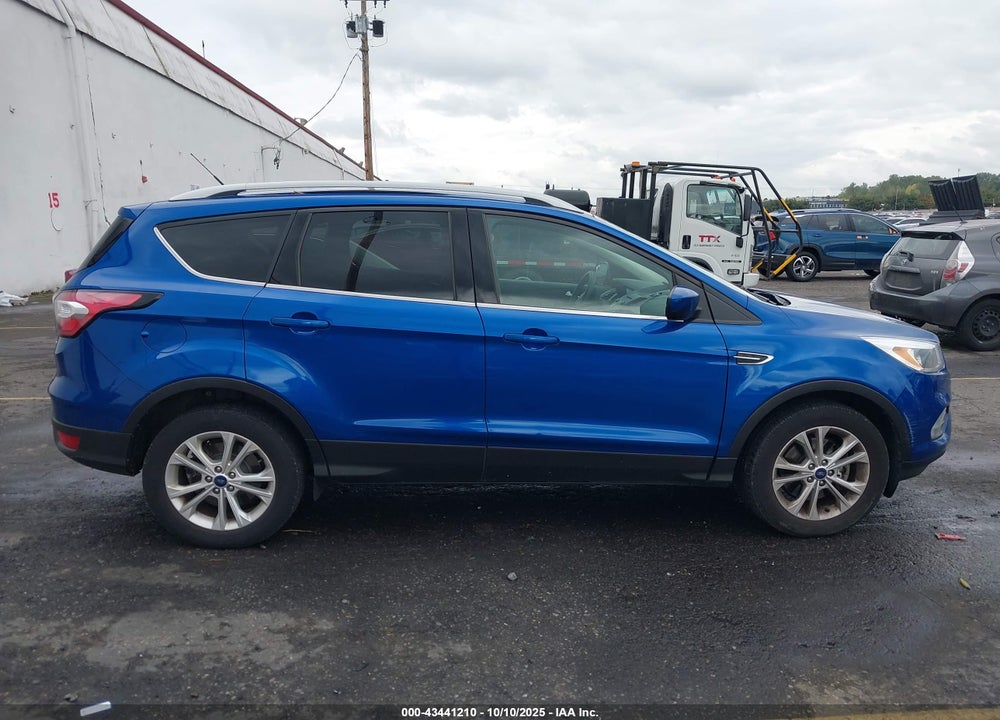 2017 FORD ESCAPE VIN: 1FMCU9GDXHUD12888