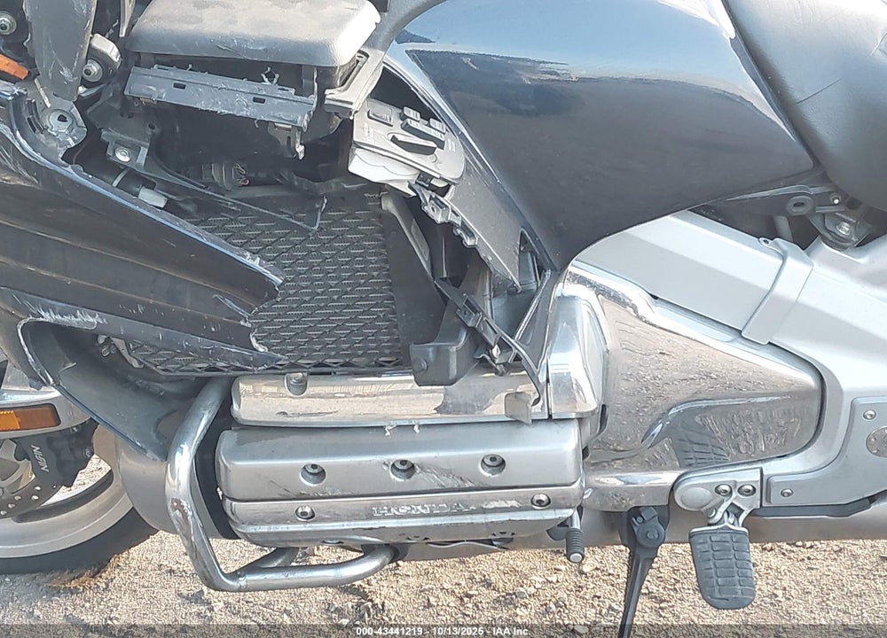 2009 HONDA GL1800 VIN: 1HFSC47G39A803716