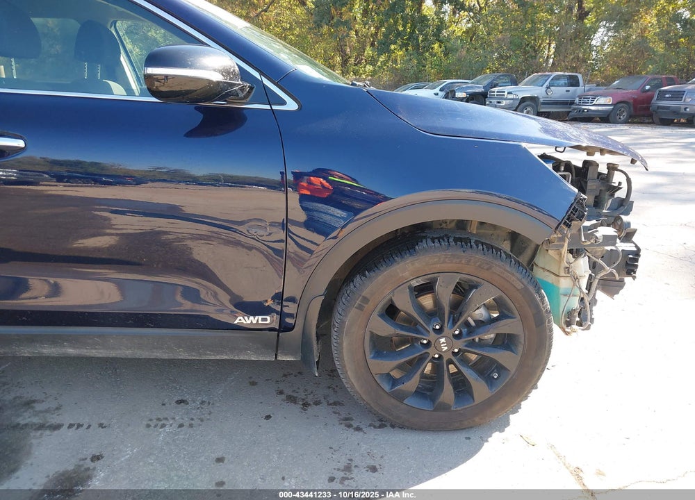2019 KIA SORENTO VIN: 5XYPGDA50KG608299